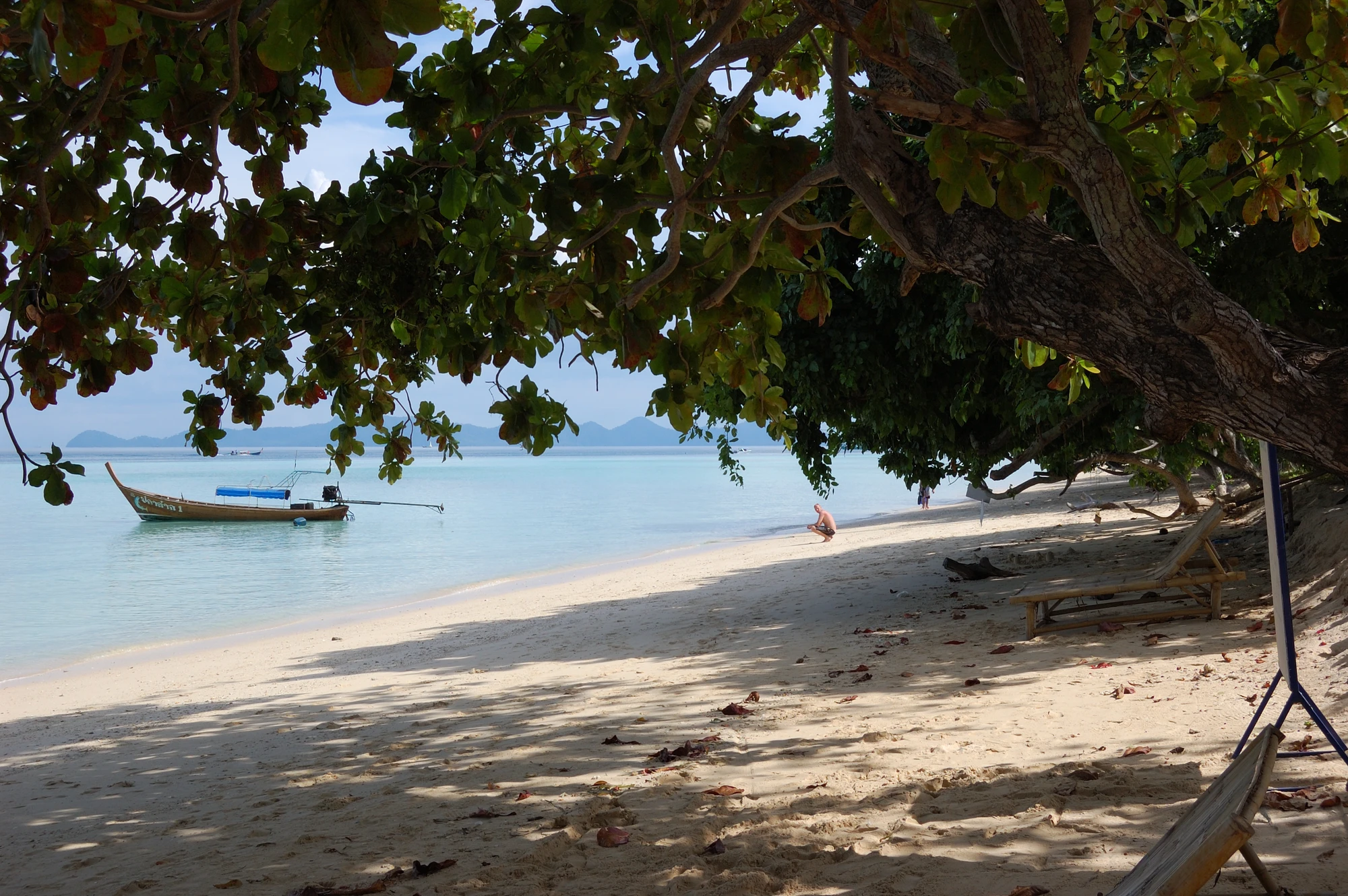 Undertecknad filosoferar på stranden, Koh Kradan Undertecknad filosoferar på stranden, Koh Kradan