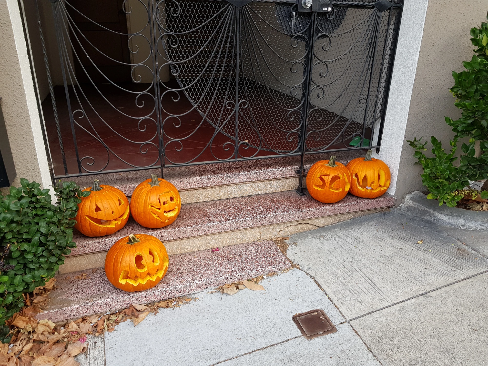 Haloweenutsmyckning kring Lombard Street Haloweenutsmyckning kring Lombard Street