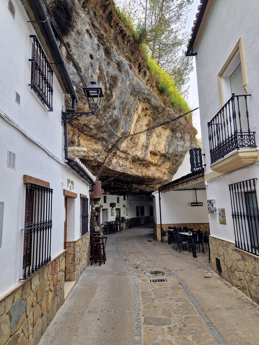 Setenil de las Bodegas