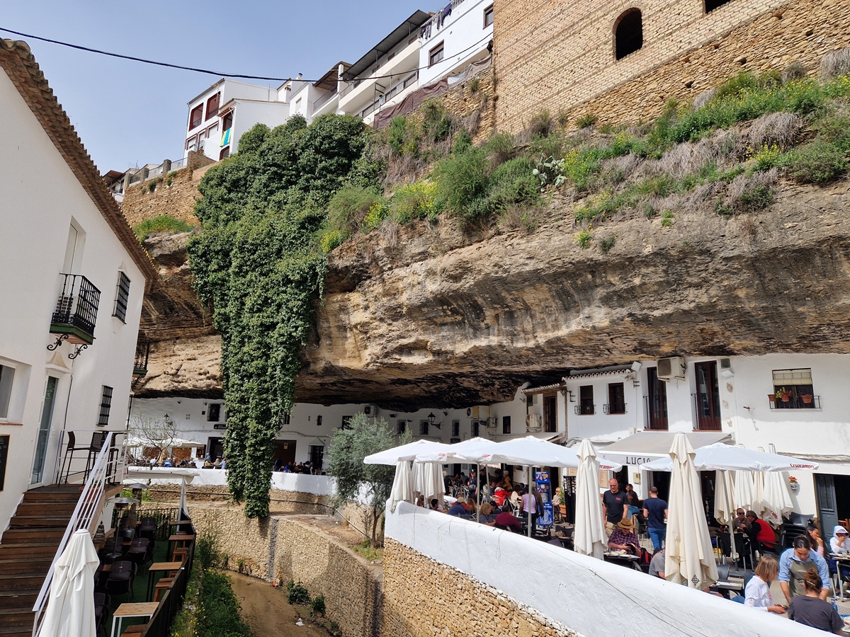 Setenil de las Bodegas