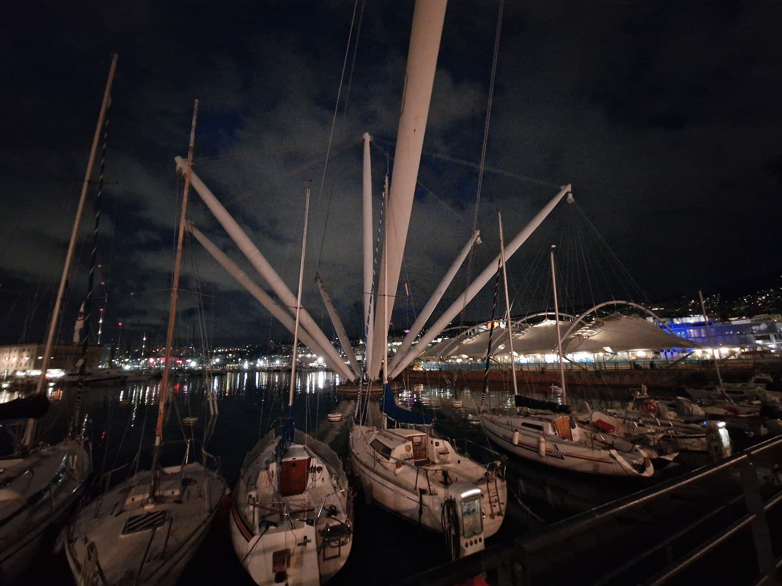Hamnen Genua 2024