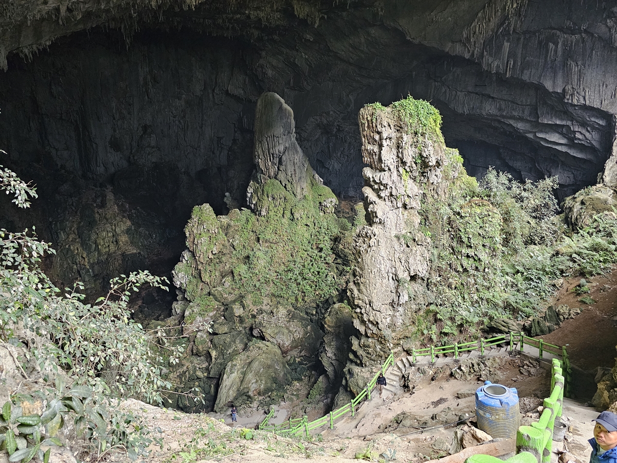 Bat Cave Pu Luong