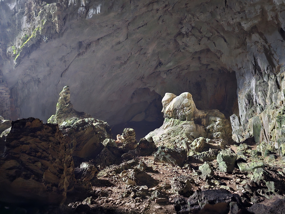 Bat Cave Pu Luong
