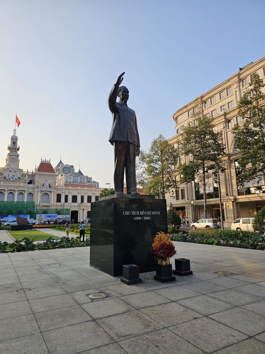 Statyn Ho Chi Minh Saigon